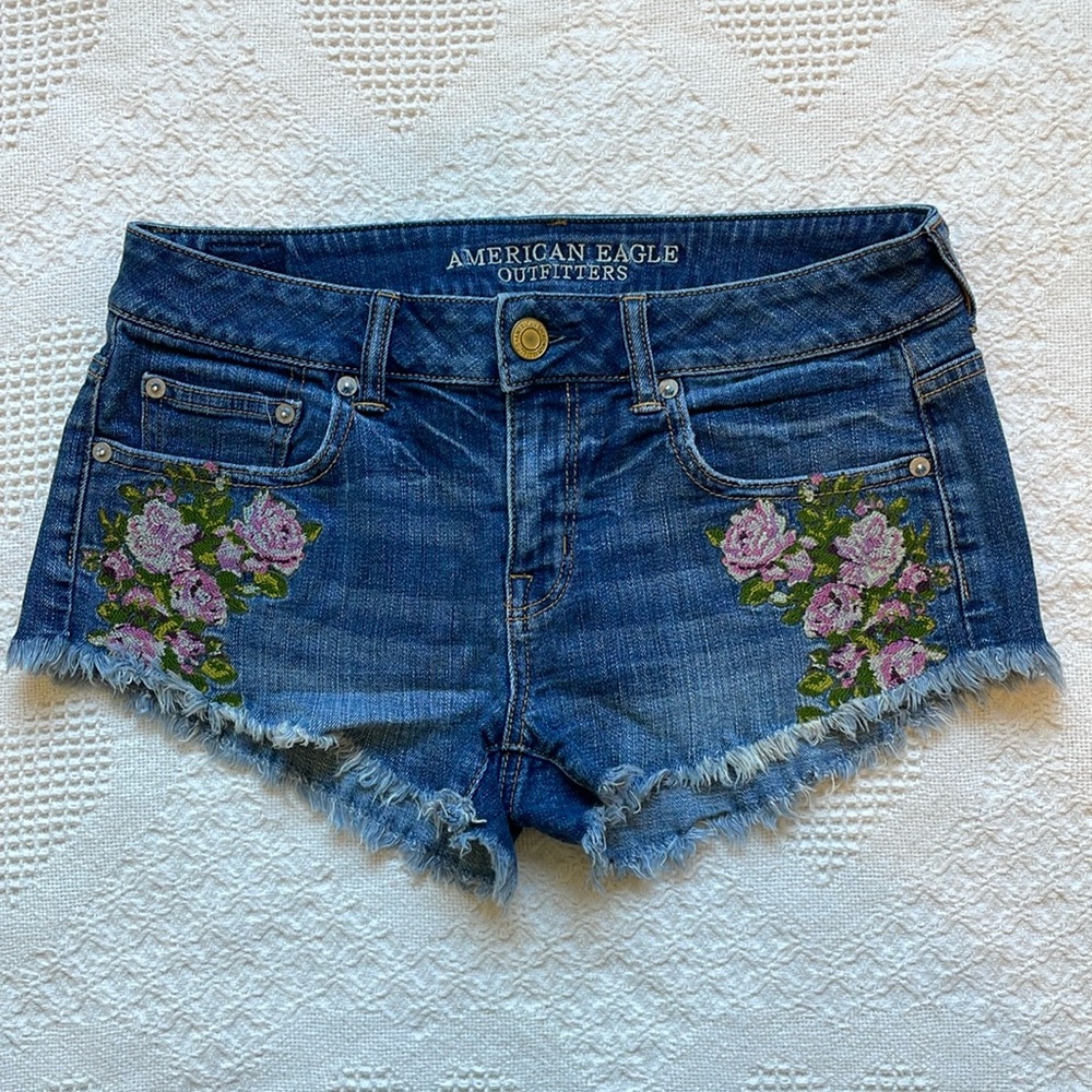 American Eagle Women’s Denim Shorts | Floral Embroidery